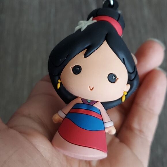 Disney Mulan Keychain - Picture 3 of 3